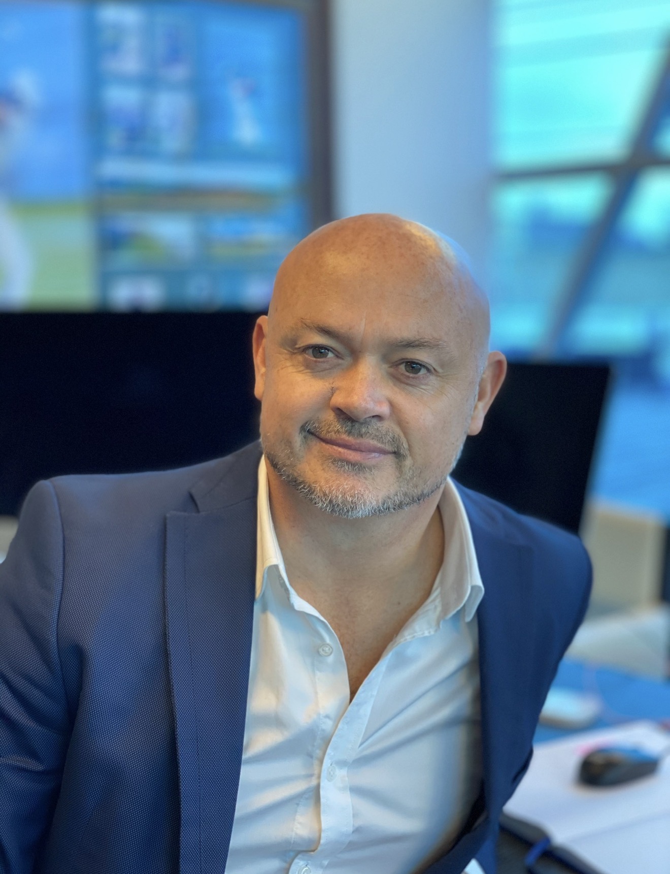 Simon — Lending Australia